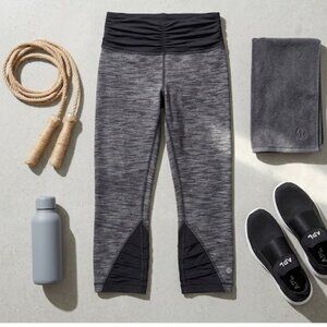 Lululemon Gather & Crow Crop Leggings - Space Dye Grey/Black - Size 6